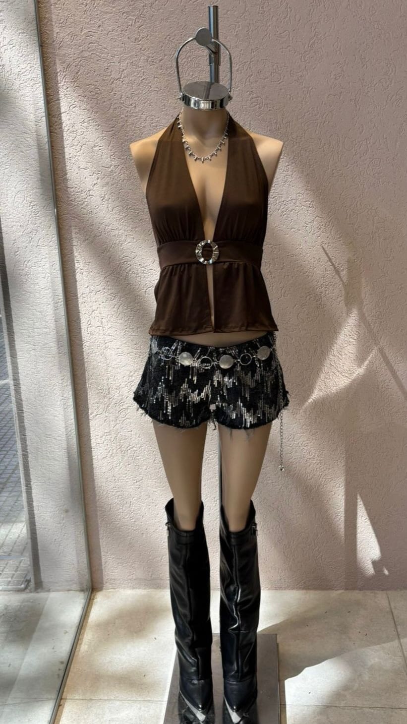T24 - TOP MARILYN ABIERTO ACCESORIO “CLEO” – MICROFIBRA