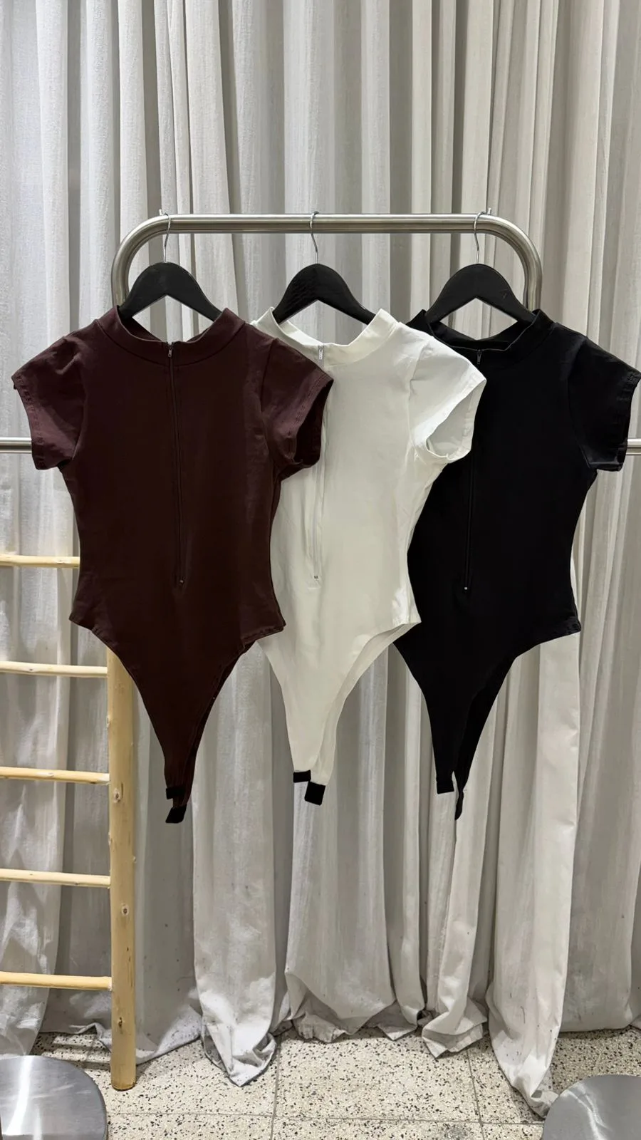 26/BB02 – BODY M/C CON CIERRE – ALGODON LYCRA