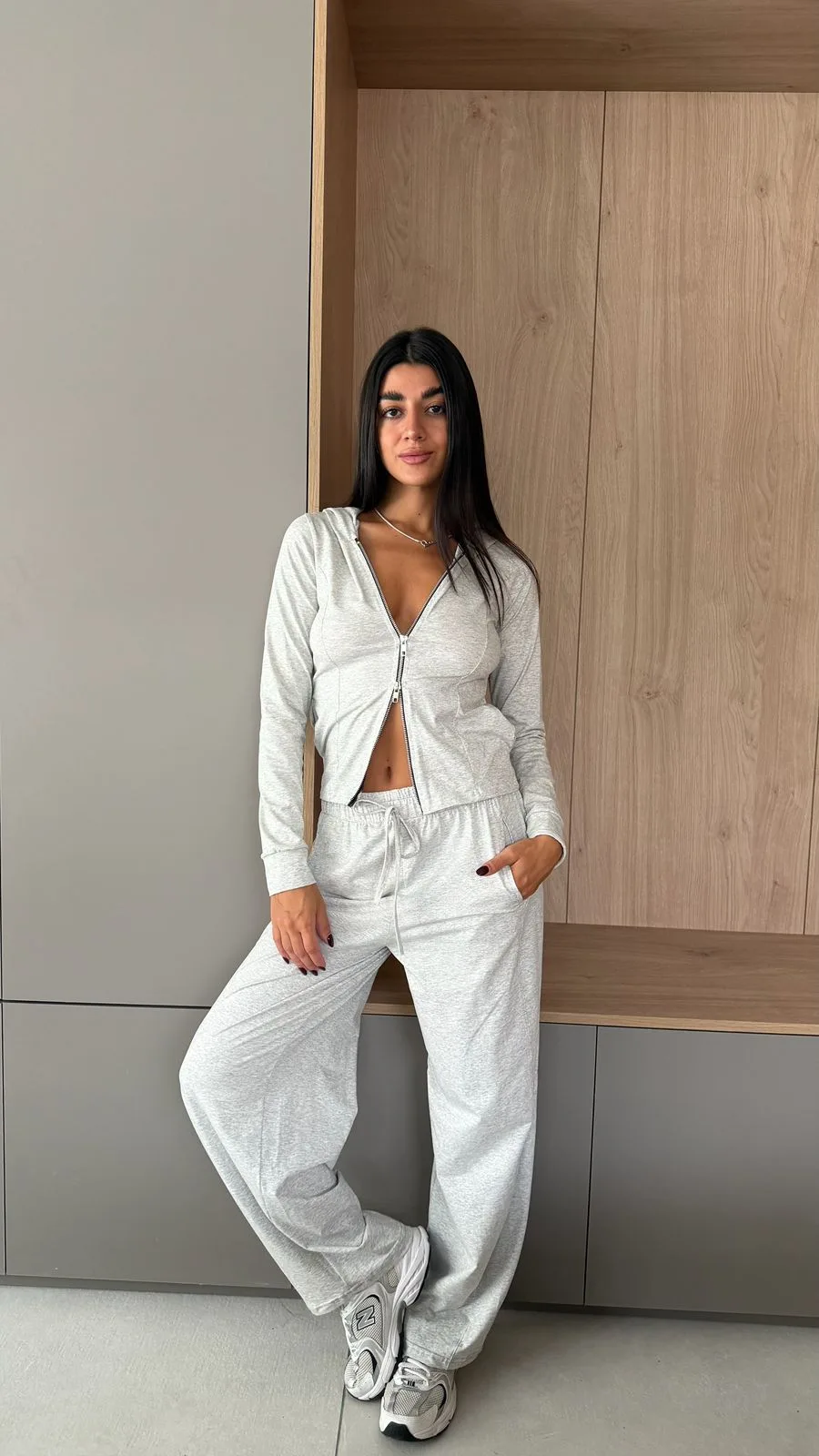 26/T37 – TOP M/L CIERRE DOBLE C/CAPUCHA – ALGODON LYCRA