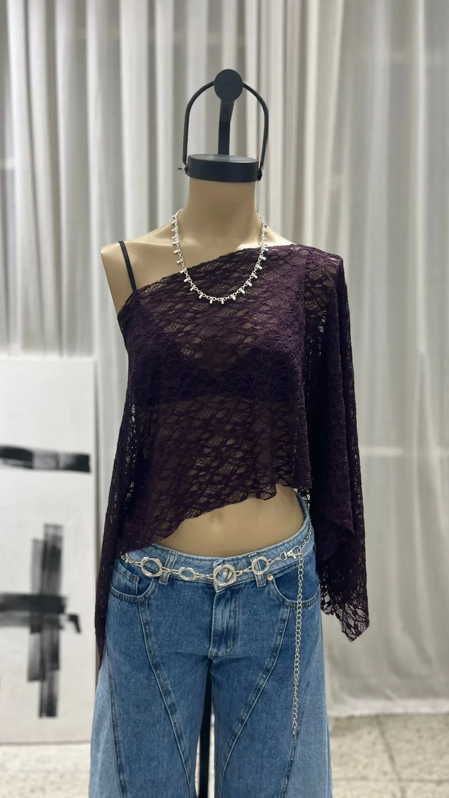 26/T47 - CAPA UN HOMBRO - ENCAJE LACE