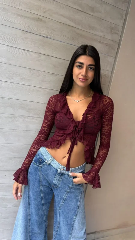 26/T50 – TOP M/L VOLADITOS CORDON – ENCAJE