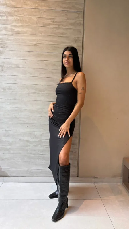 26/V28 - MAXIVESTIDO RECTO C/TAJO - MICROFIBRA SPARKLE