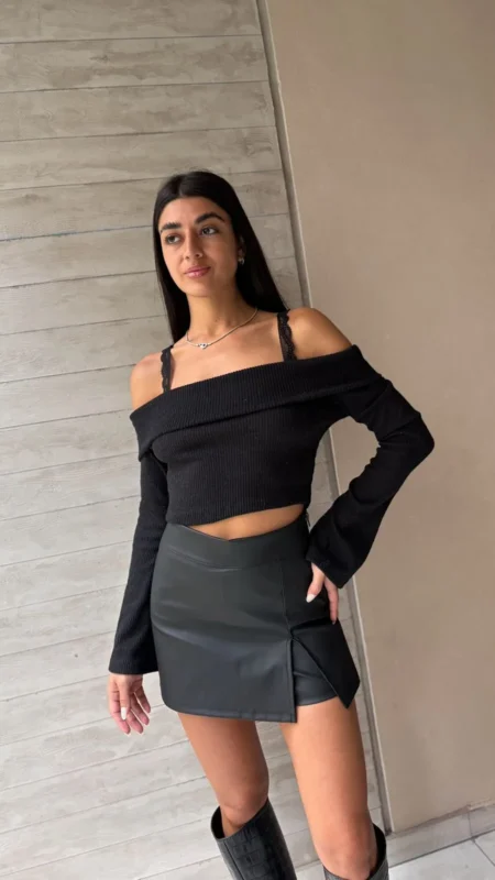 26/P25 - SKORT TIRO ALTO CIERRE - CUERINA