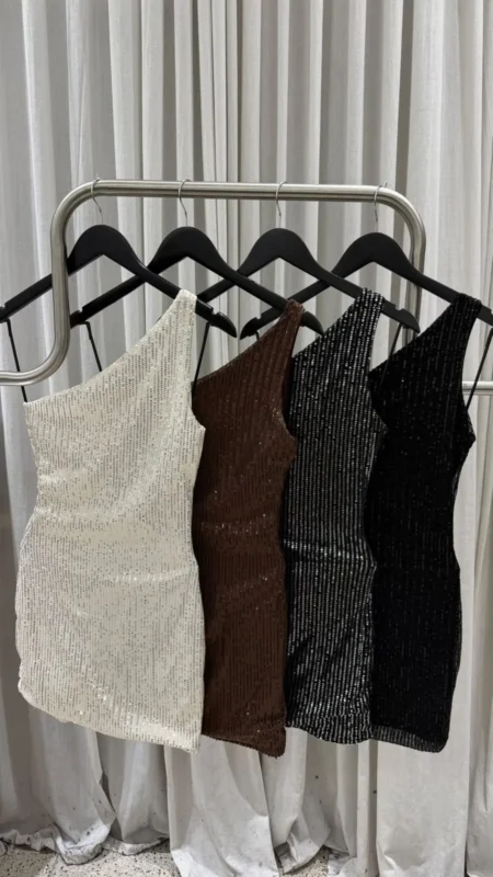26/V71 – VESTIDO UN HOMBRO – LENTEJUELAS DIOR