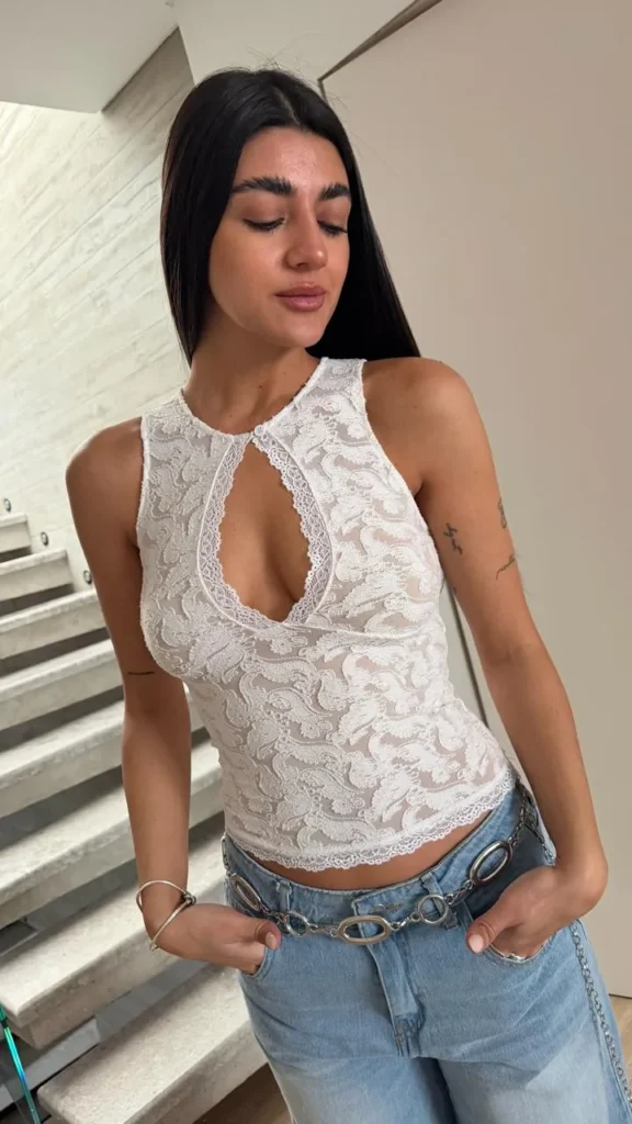 26/T258 – TOP S/M MAO CON PUNTILLA CUELLO Y CINTURA – ENCAJE OSLO