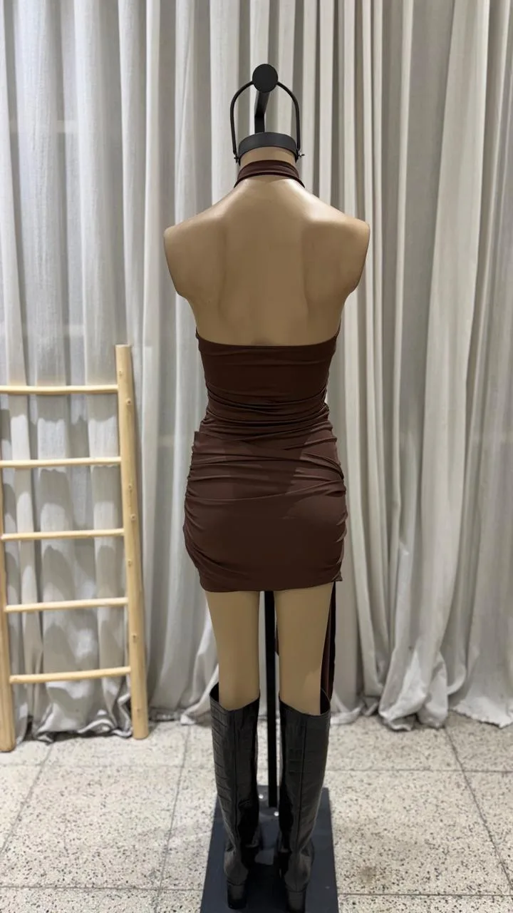 WhatsApp Image 2026-10-19 at 8.44.10 AM (3) Vestido halter cuello mao pareo - microfibra - FEI (foto 3)